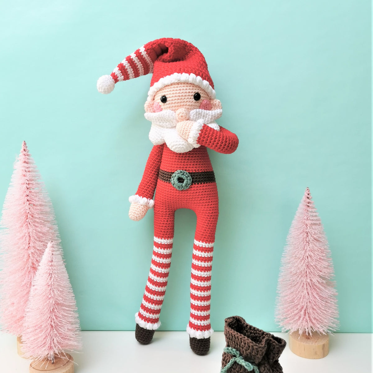Kerstman Amigurumi Garen en Haakpakket 2