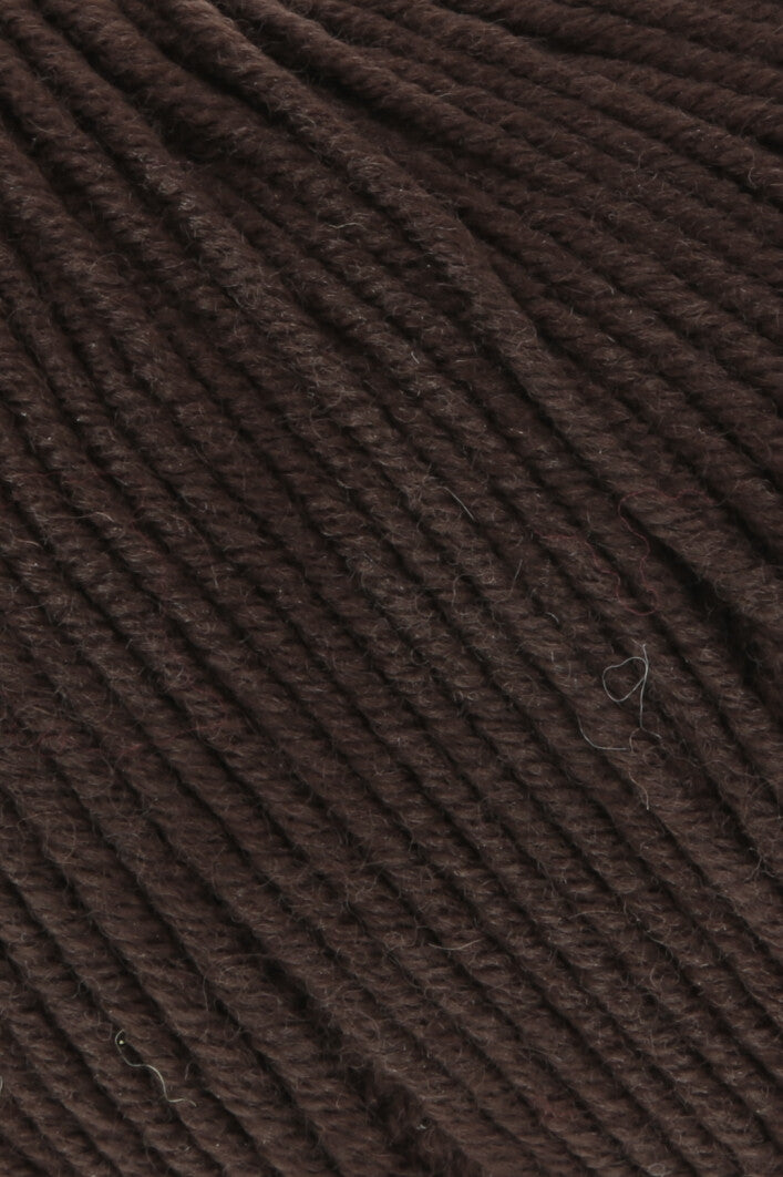 Lang Yarns Merino 120 0468 Donker Bruin - close-up van de garenstructuur