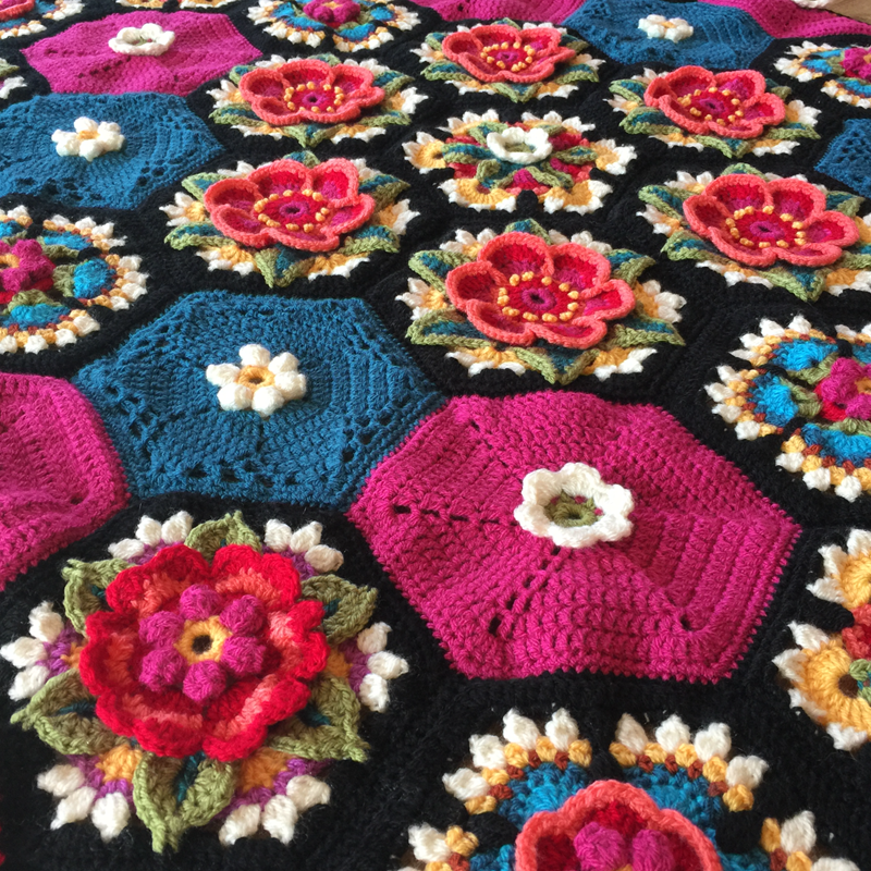 Stylecraft Frida's Flowers CAL Original Special DK Garenpakket closeup