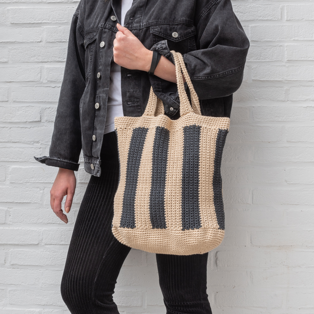 Yarn and Colors Striped Tote Bag Haakpakket-3