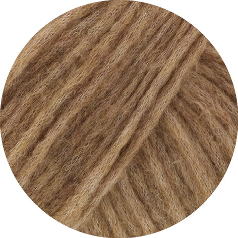 Lana Grossa Chapeau 017 Camel - close-up van de zachte garenstructuur in kleur Camel