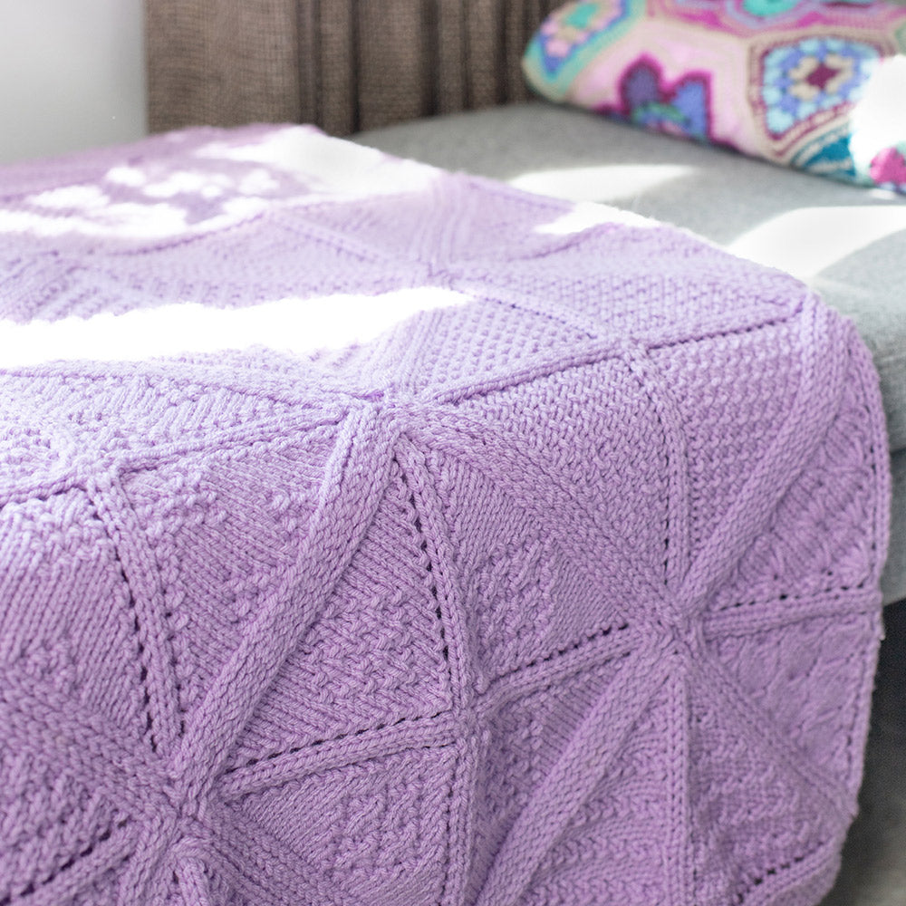 Orchid — gemaakt met Droomdeken 8.0 KAL (breien) Yarn and Colors Chunky Amazing (6)