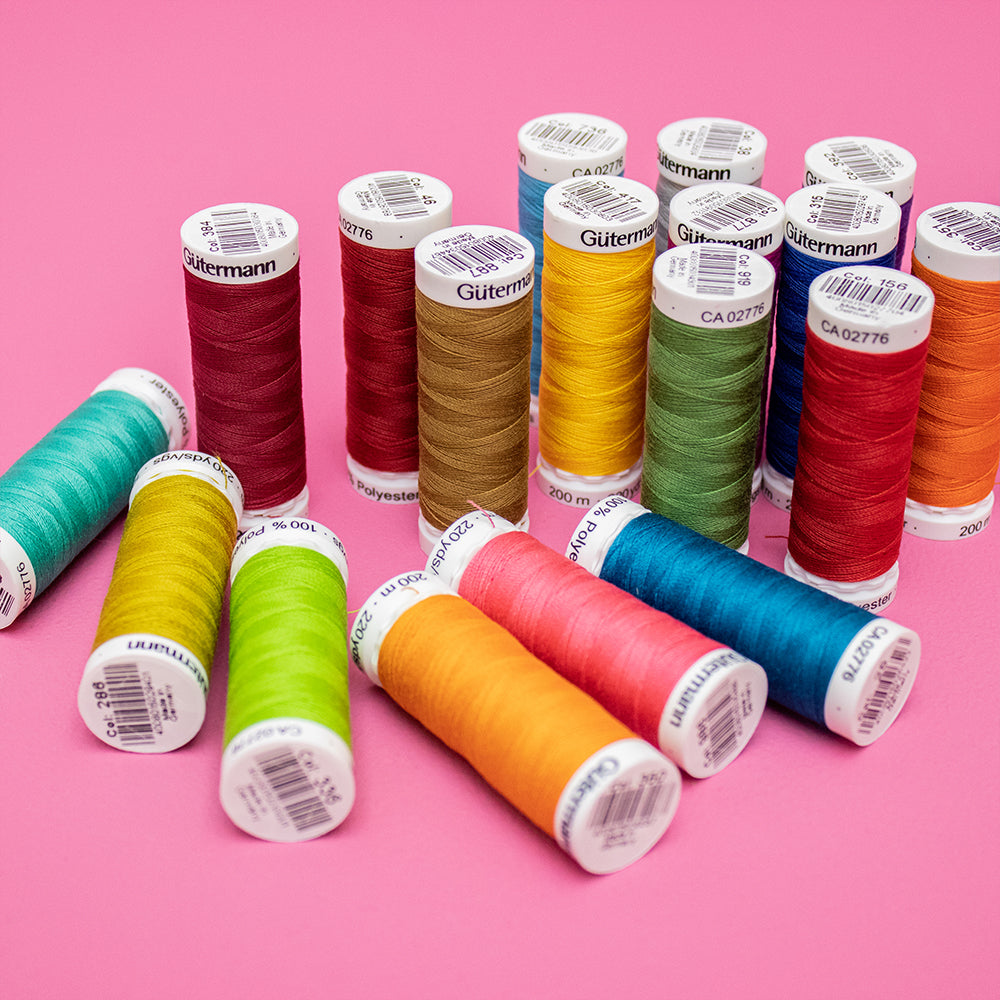 Sfeerbeeld met Gütermann Polyester Nähgarn 200m 264 (3)