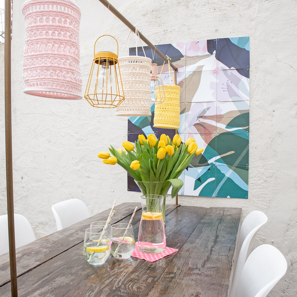 Garden party lanterns — gemaakt met Haakpatroon Yarn and Colors Garden Party Lantern (2)