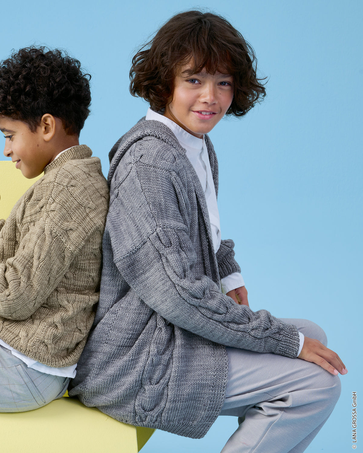Lana Grossa Kids Nr. 15 model 16 - vest met Cool Wool Big Vintage - sfeerfoto 9