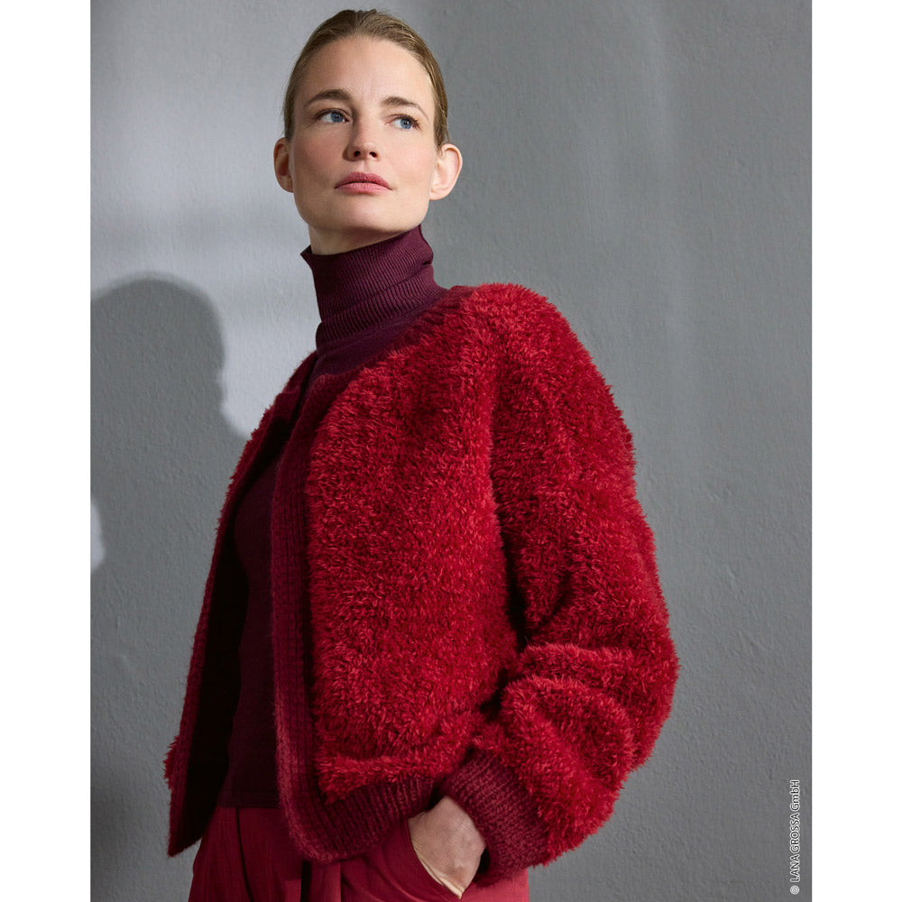 Lana Grossa Filati Journal No. 72 model 47 - rood kort vest, gedragen