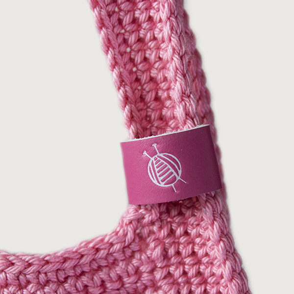 Roze haak label — gemaakt met Joly Bag Haakpakket