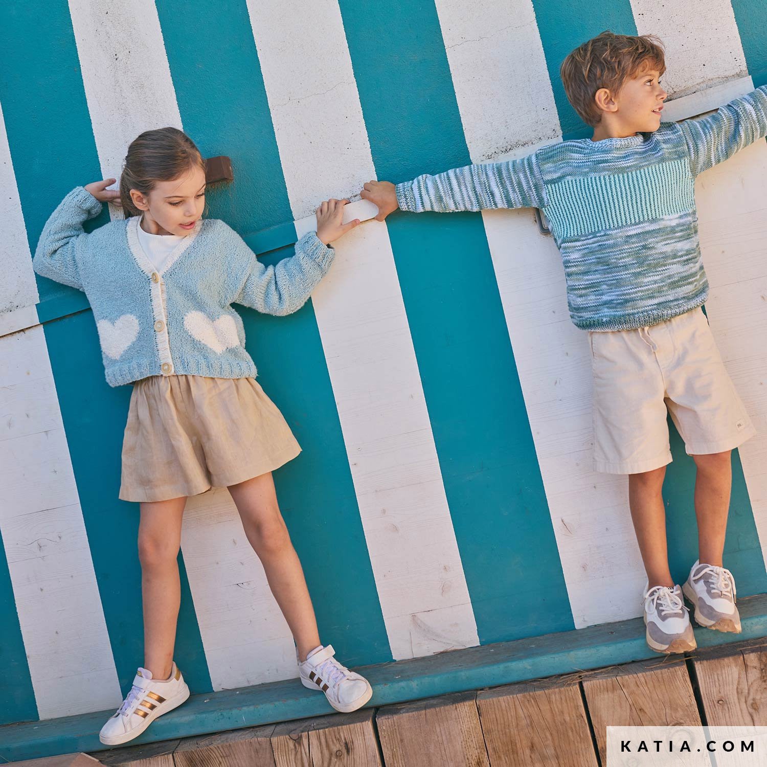 Patroon breien haken kinderen trui lente zomer katia — gemaakt met Katia Capri 82183 Zalm Rood (2)