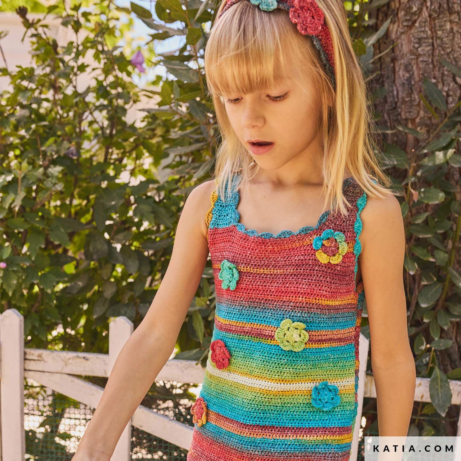 Patroon breien haken kinderen diadeem lente zomer katia — gemaakt met Katia Kinderen Magazine No. (4)