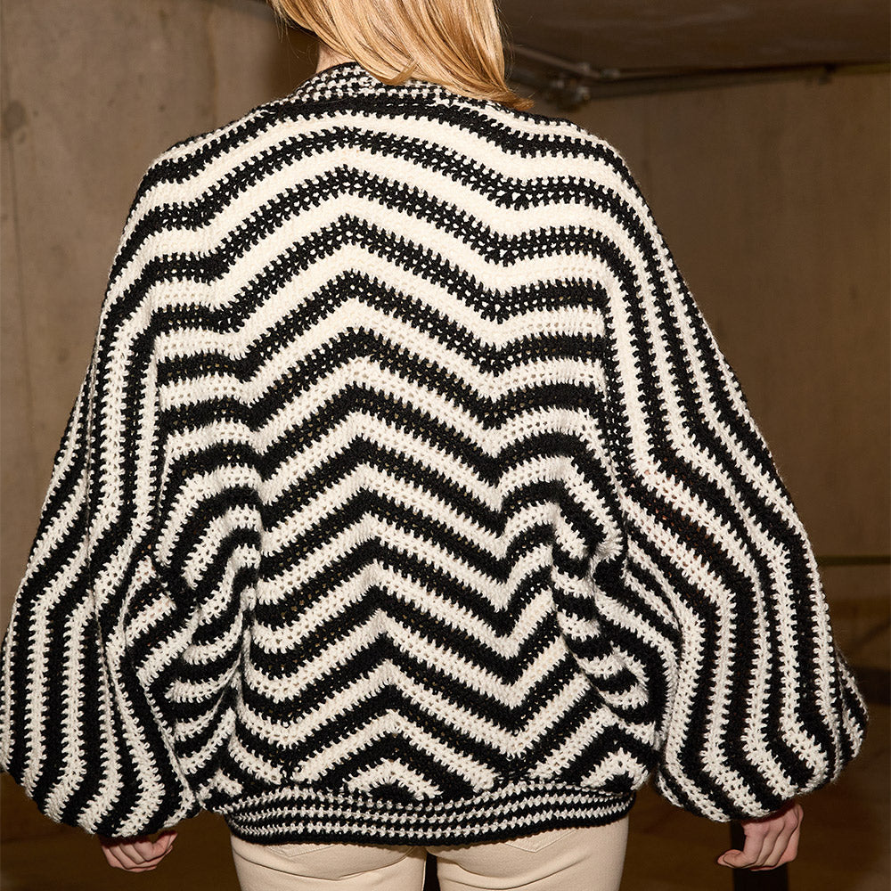 Knipmode - Amazing Wavy Cardigan Garen- en Haakpakket Variabel (3)