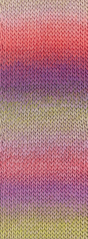Detail van het kleurverloop van Lana Grossa Meilenweit 100 Color Mix Multi 8021 in Rood, Fuchsia, Groenbeige, Lichtrood, Roodviolet - Lana Grossa Meilenweit 100 Color Mix Multi 8021 Rood/Fuchsia/Groenbeige/Lichtrood/Roodviolet