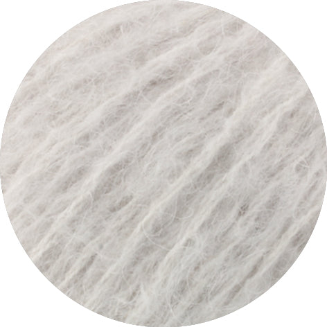 Lana Grossa Mohair Di Gio 023 Zilvergrijs - detailfoto van de zachte mohairstructuur in Zilvergrijs