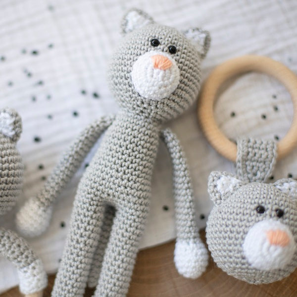 Wolplein Knuffelpopje Kat Haakpakket
