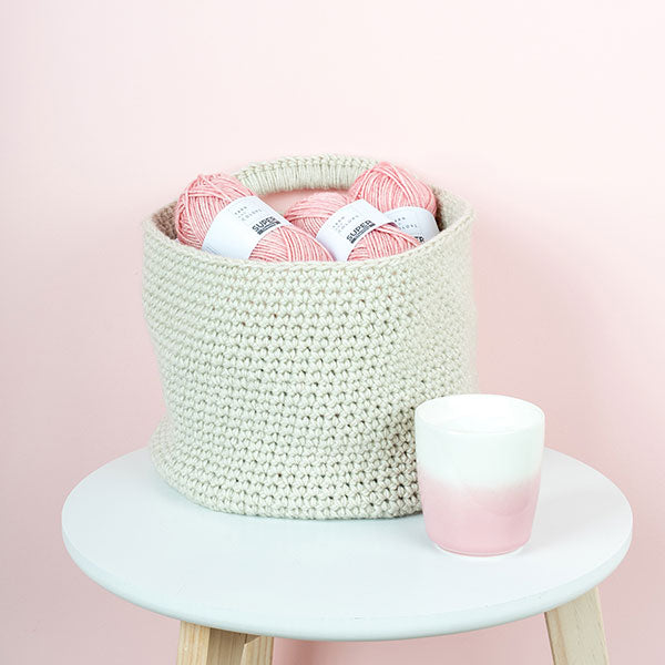 Basic basket — gemaakt met Yarn and Colors Basis Mandje Haakpakket