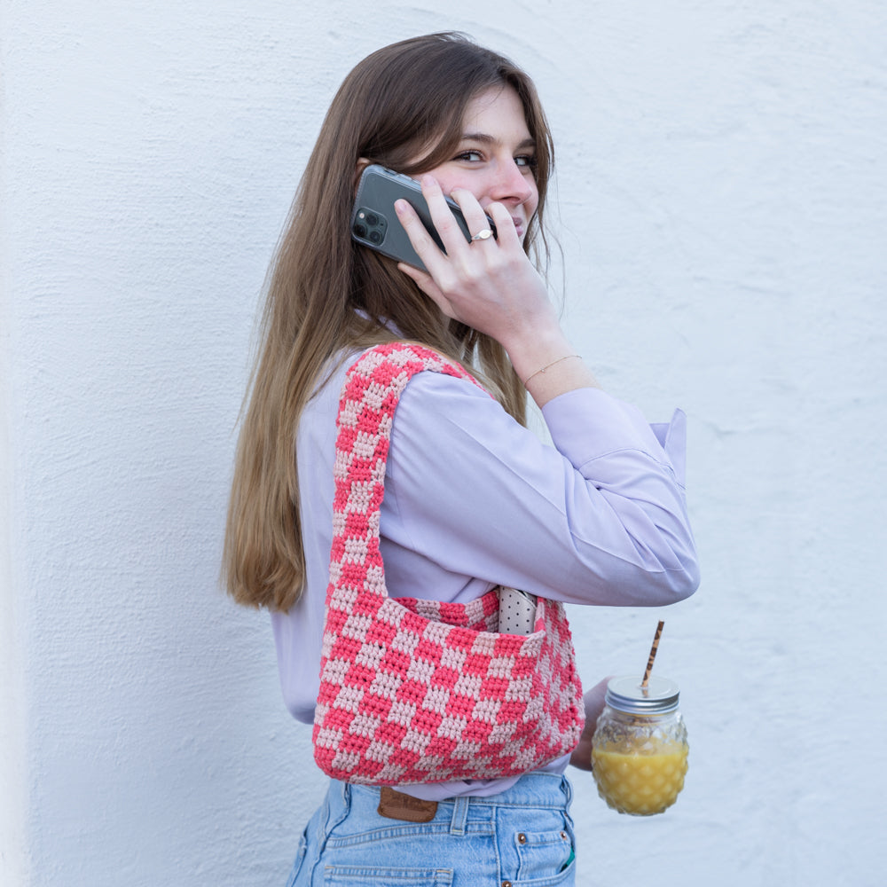 Checkered bag — gemaakt met Yarn and Colors Checkered Bag Haakpakket