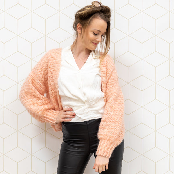Yarn and Colors Cloud Cardigan Crochet Haakpakket S/M 101 Rosé