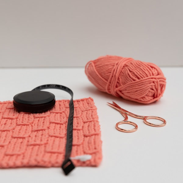 Yarn and Colors Essentiele Schaar Gold (2)