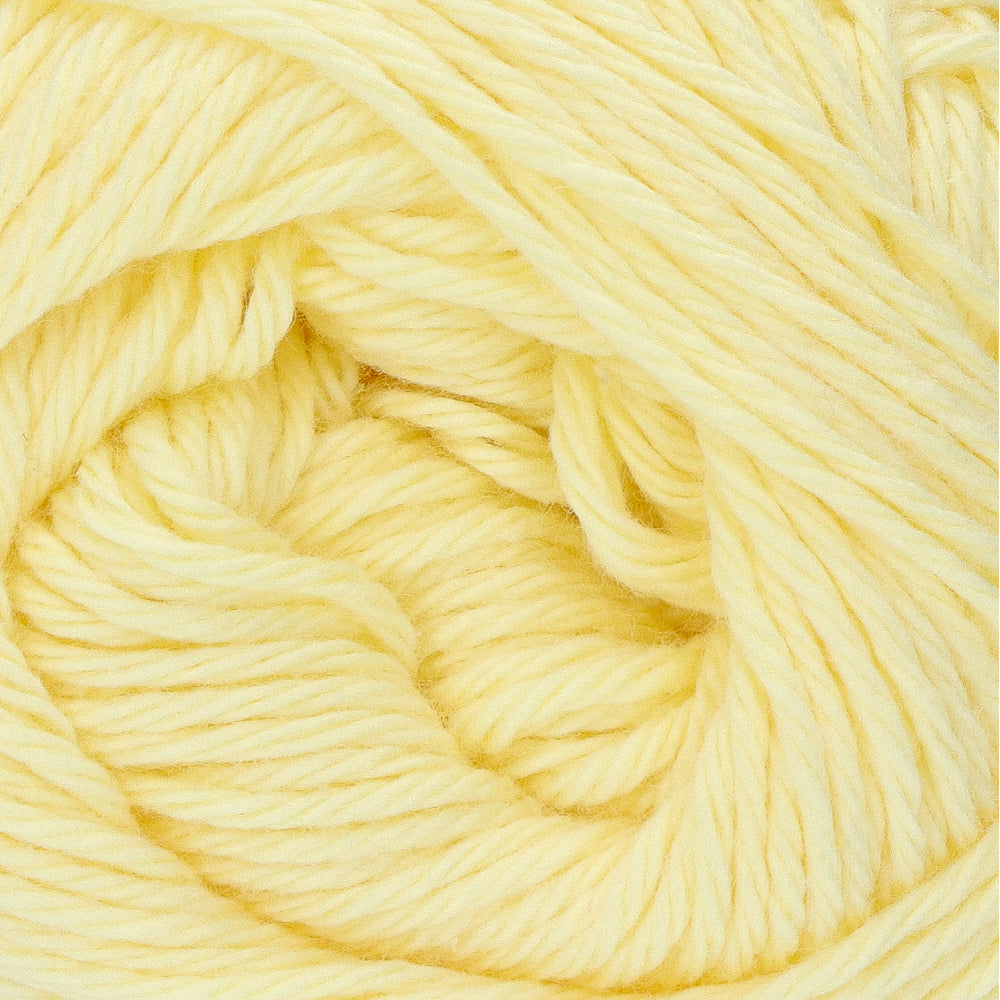 Yarn and Colors Favorite 010 Vanilla (2)