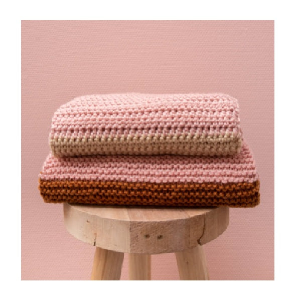 Scarf — gemaakt met Yarn and Colors Simple Scarf Booklet