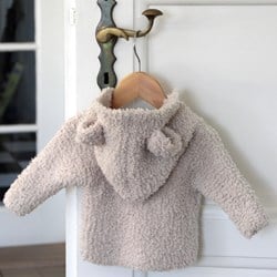 Breipatroon Babyjasje met Capuchon