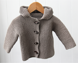 Breipatroon Cosy Babyvestje met Capuchon