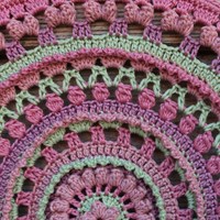Haakpatroon Mandala Lily