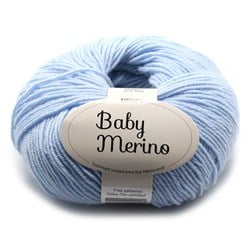Drops Baby Merino Uni Colour 024 Licht Hemelblauw