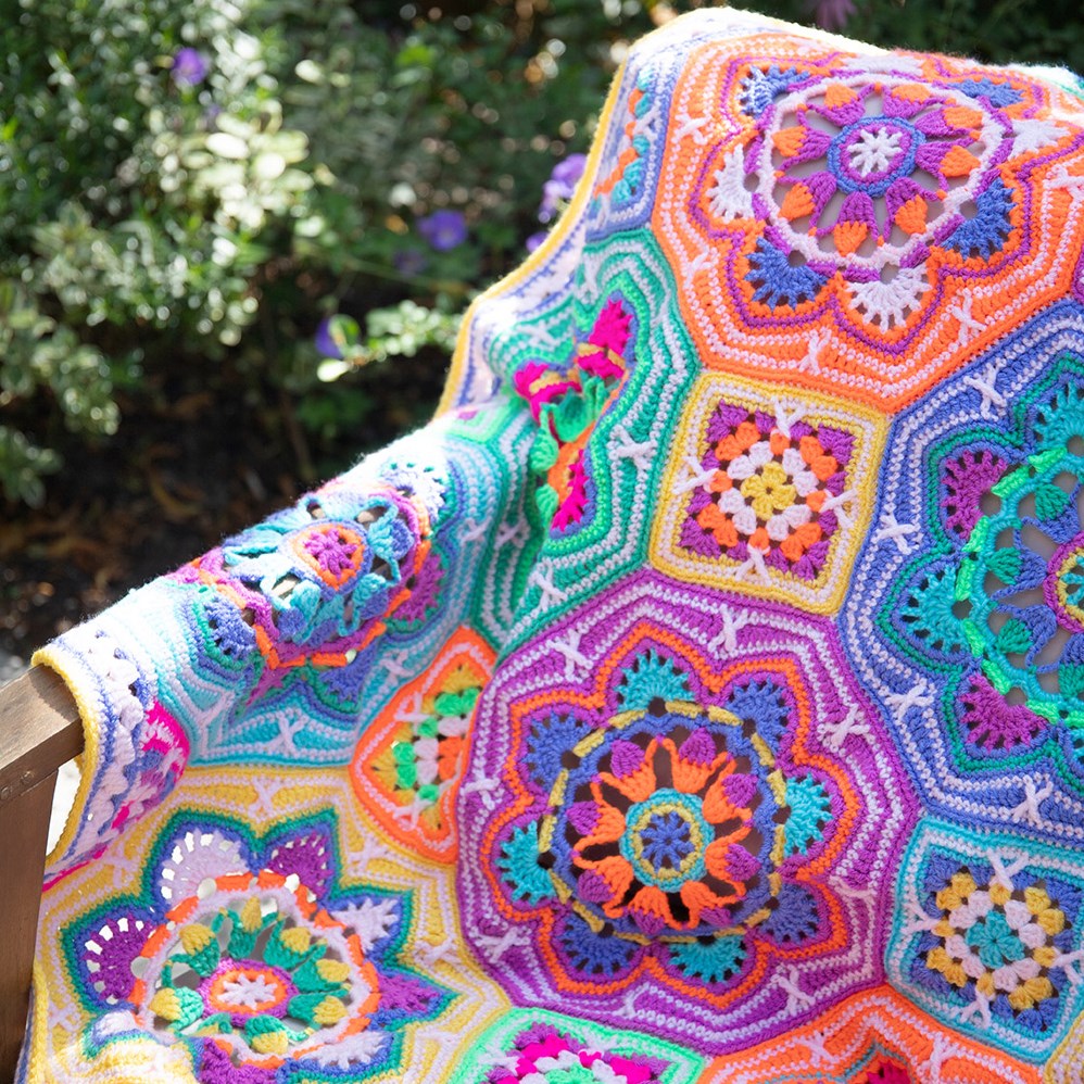 Persian Tiles Fiësta Deken Haakpakket | Wolplein.nl