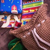 Haakpatroon Sinterklaas Cadeauzak-3