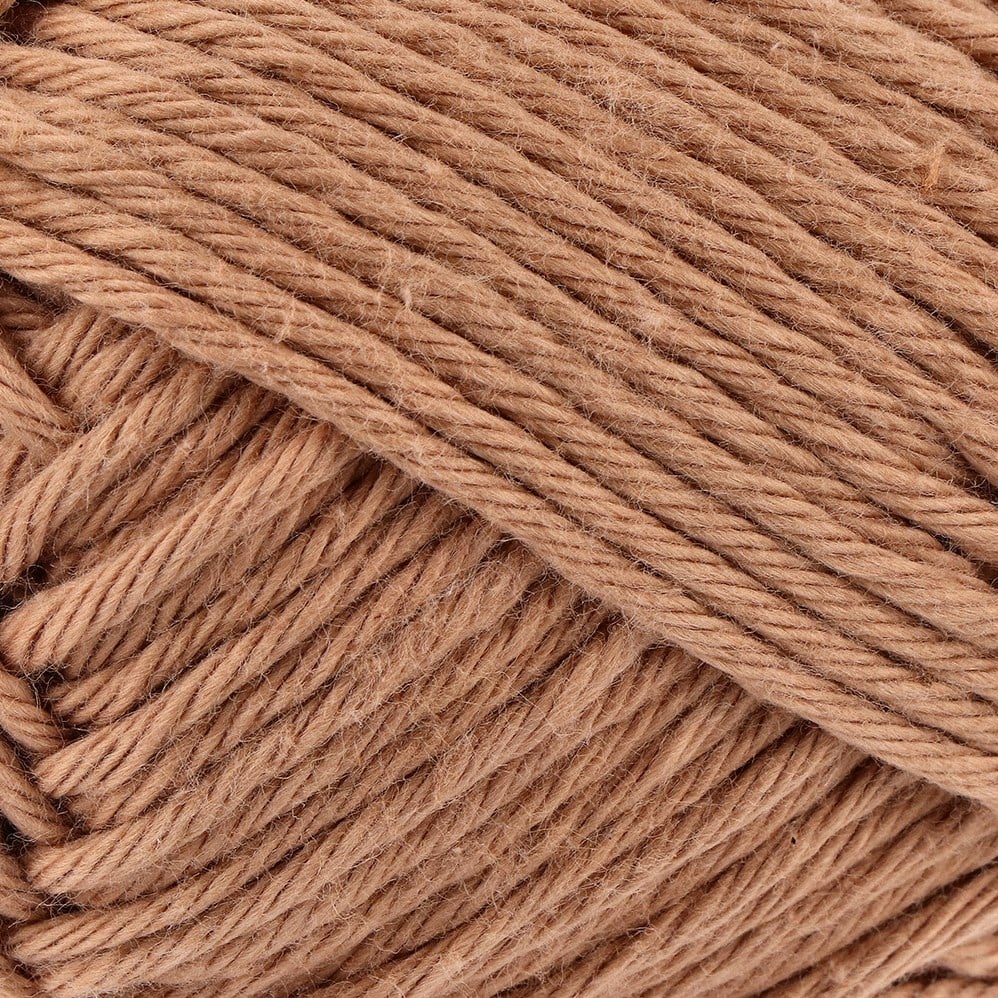 Yarn and Colors Epic 127 Fawn Wolplein.nl