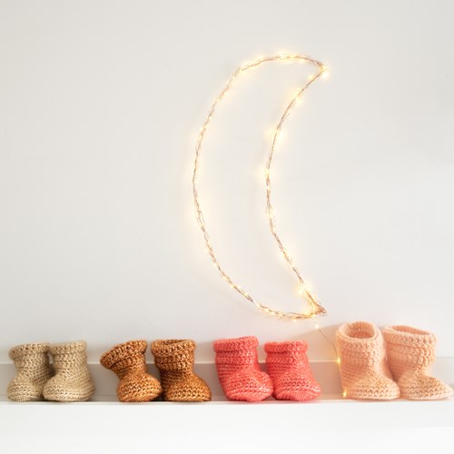 Yarn and Colors Oh Baby! Crochet Booties Haakpakket 040 Pink Sand-3