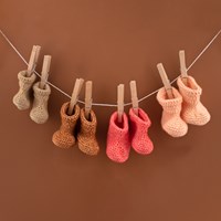 Yarn and Colors Oh Baby! Crochet Booties Haakpakket 040 Pink Sand
