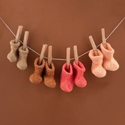 Haakpatroon Yarn and Colors Oh Baby! Crochet Booties