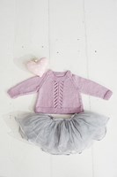 Breipatroon Stylecraft Bambino DK No. 9499 Babytrui en vest-3