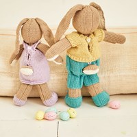 Breipatroon Stylecraft Bellissima DK No. 9855 Bertie & Bettie Bunny en jas-3