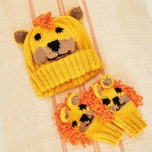Breipatroon Stylecraft Bellissima DK No. 9868 Rory de Leeuw, muts en wanten-2