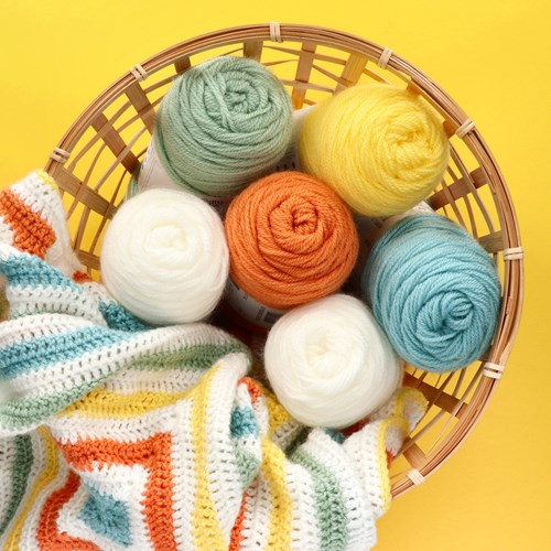 Yarn and Colors Amazing Square Darts Blanket Haakpakket 072-2
