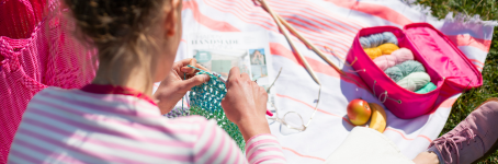 Handwerken als mindfulness: de ontspannende kracht van haken