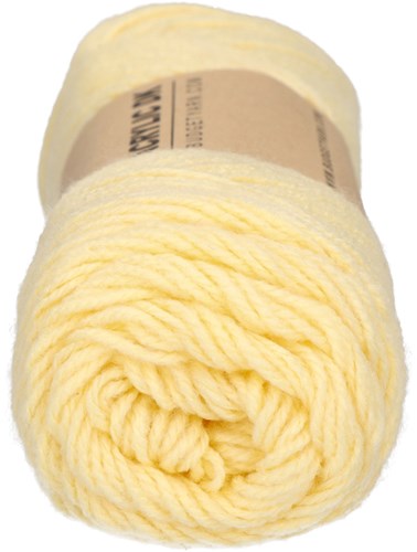 Budgetyarn Acrylic DK 010 Vanilla-2