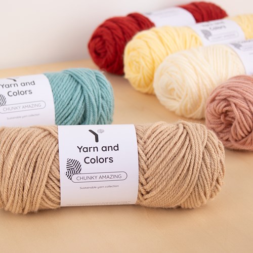 Yarn and Colors Chunky Amazing 100 Black-3