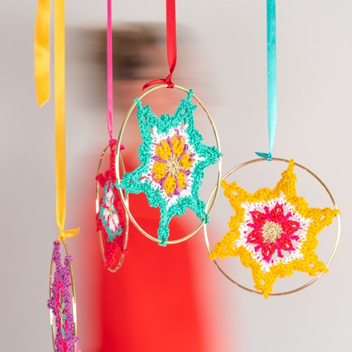 Yarn and Colors Colorful Christmas Star Haakpakket 037 Cotton Candy-2