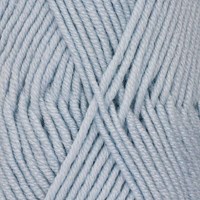 Drops Merino Extra Fine Uni Colour 39 IJsblauw-2