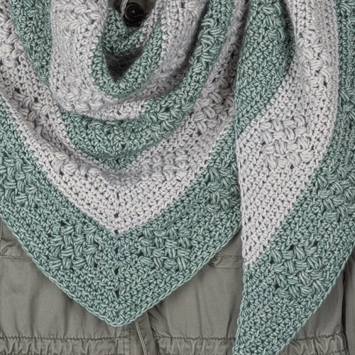 Haakpatroon Yarn and Colors Diamond Bobble Shawl-2
