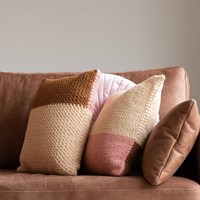 Yarn and Colors Fab Cushion Haakpakket-2