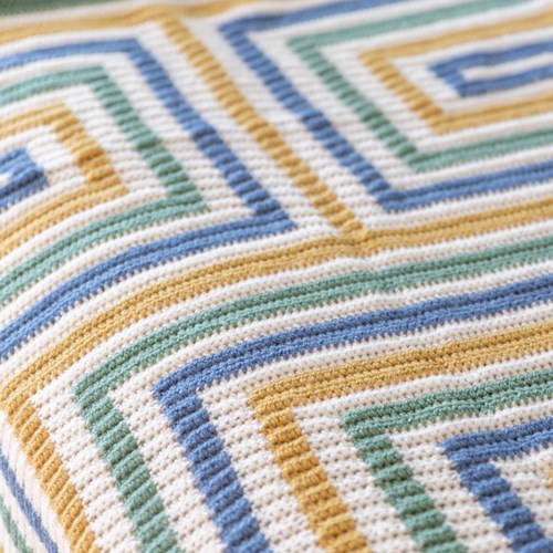 Yarn and Colors Amazing Stripey Blanket
