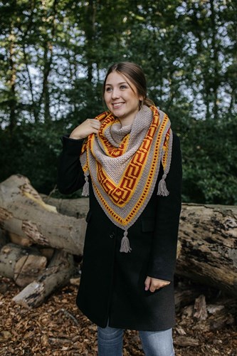 Durable Autumn Mosaic Shawl CAL Garenpakket 234 Tortora