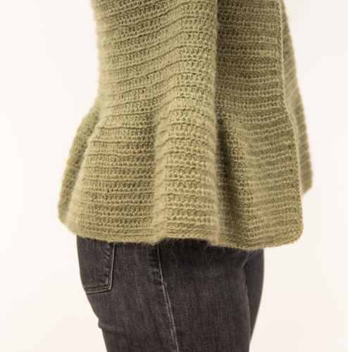 Yarn and Colors Elegant Afternoon Tea Cardigan Haakpakket M Olive-3