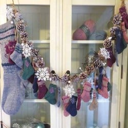 Breipatroon Stylecraft Highland Heathers DK No. F084 Kerstsok adventskalender