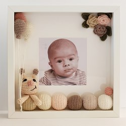 Rups in fotolijst - Sandra Bekx Garen- en Haakpakket