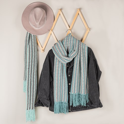 Yarn and Colors Fringed Scarf Haakpakket 072 Glass-3
